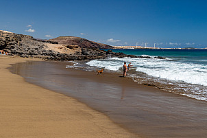 Playa Tres Peos - Vargas