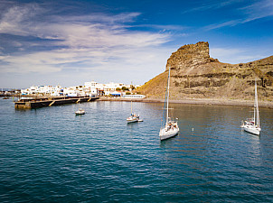 Sailing yachts in Puerto de las Nieves - Gran Canaria